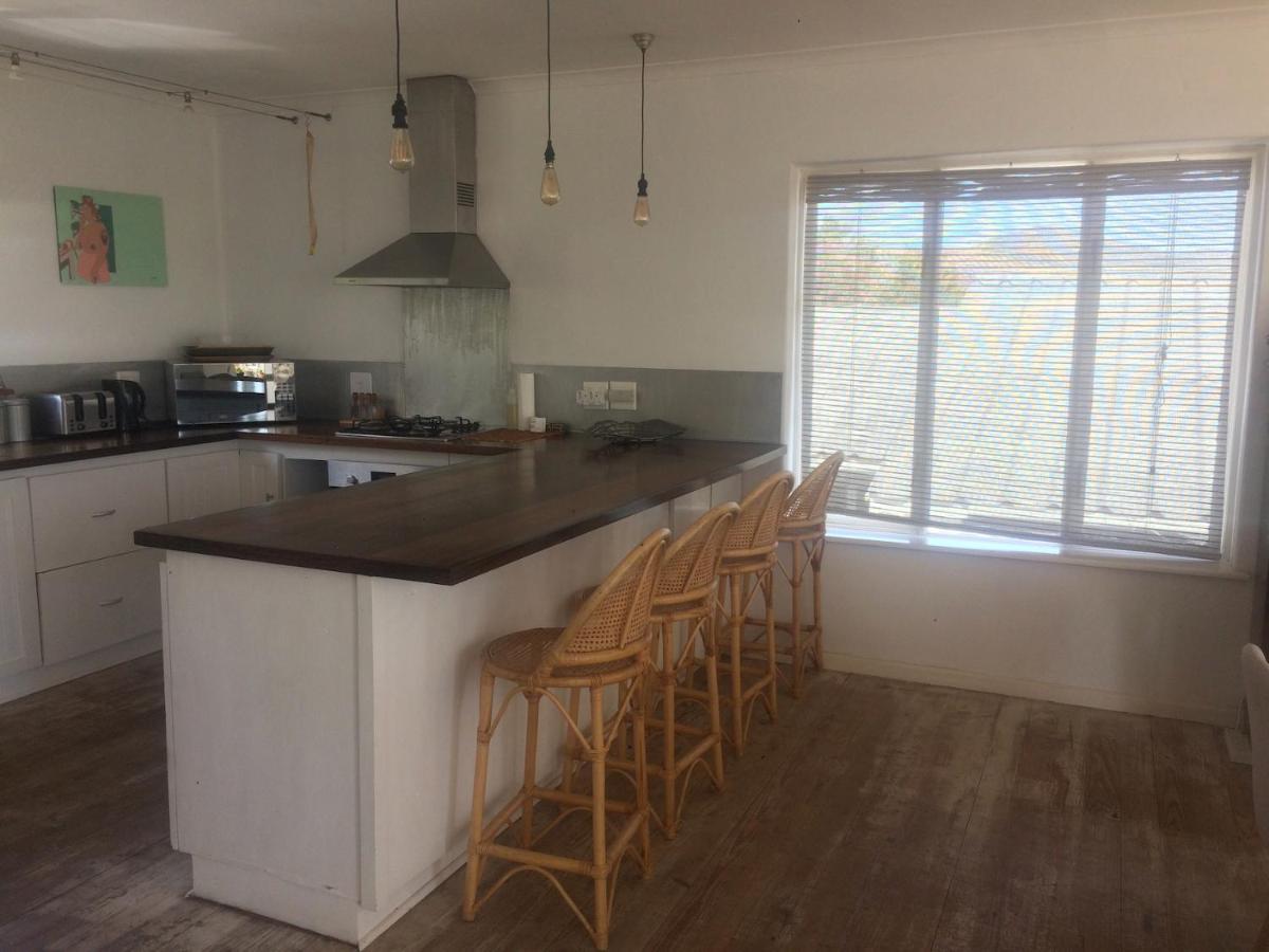 Rustic Beach House 300 Steps From The Ocean كيب تاون المظهر الخارجي الصورة